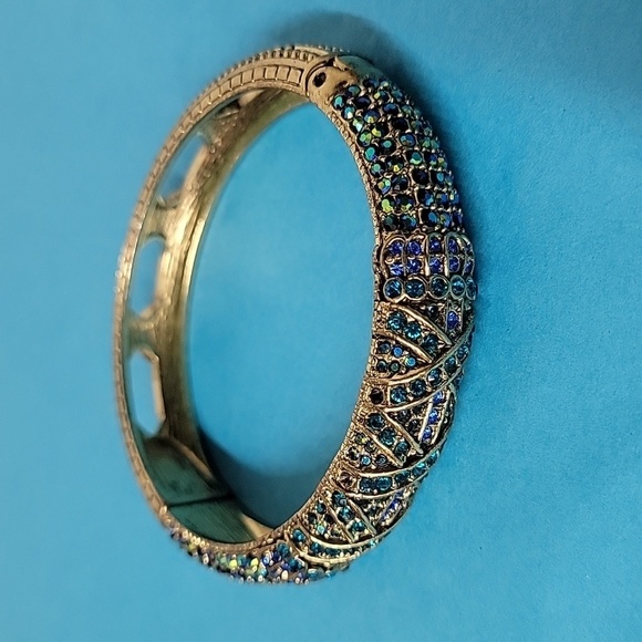 7 PIECE Heidi Daus Lavish Layers Crystal Accented Necklace Bracelet Ring Earring - Picture 11 of 16